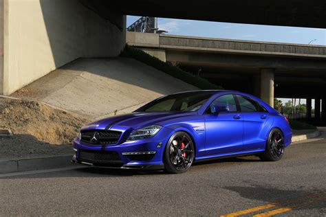 Awesome CLS 63 AMG Wallpapers .